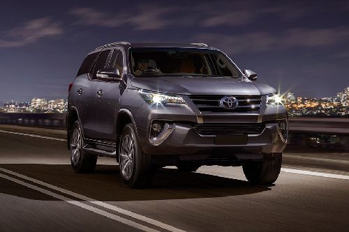 Toyota Fortuner 2023 Price, Specs, Reviews & March Best Deals | Zigwheels