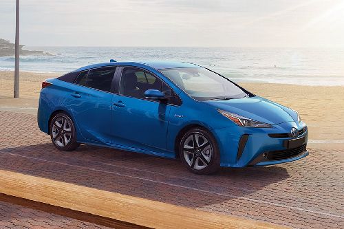 Toyota Prius Front Medium View Toyota Prius Front Medium View