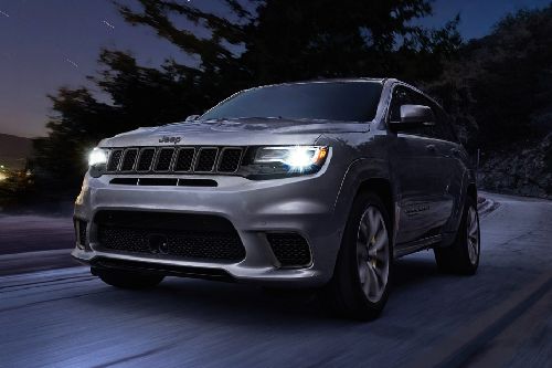 Grand Cherokee Tilted Front View Grand Cherokee Tilted Front View