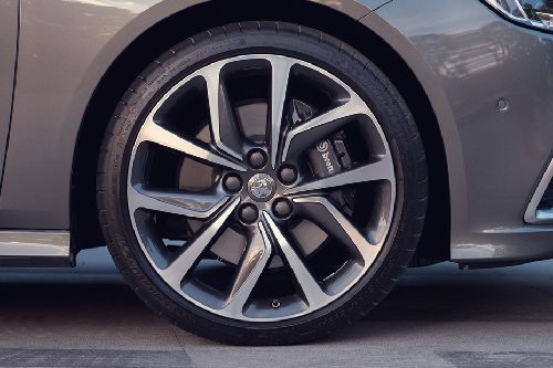 Commodore Wheel Commodore Wheel