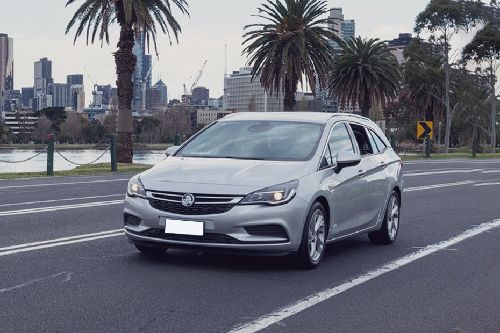 Holden Astra Sportwagon Front Side View Holden Astra Sportwagon Front Side View