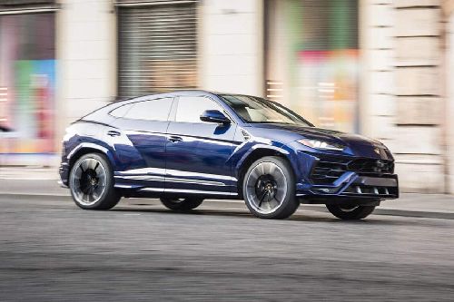 Lamborghini Urus Front Medium View Lamborghini Urus Front Medium View