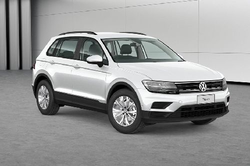 Volkswagen Tiguan Front Medium View Volkswagen Tiguan Front Medium View