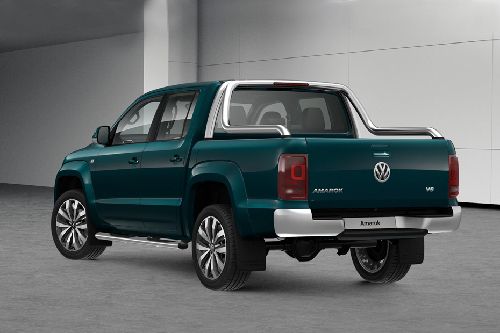 Rear Medium View of Volkswagen Amarok