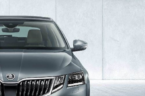 Skoda Octavia Sedan Drivers Side Mirror Front Angle Skoda Octavia Sedan Drivers Side Mirror Front Angle