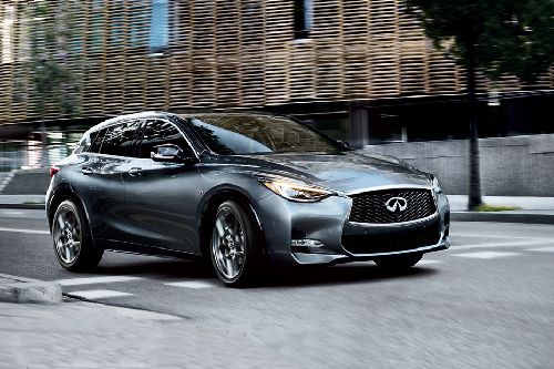 Infiniti Q30 Front Cross Side View