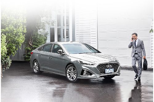 Hyundai Sonata Front Cross Side View Hyundai Sonata Front Cross Side View