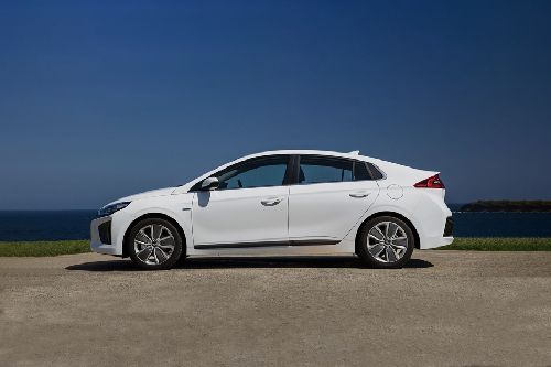 Ioniq Side view Ioniq Side view