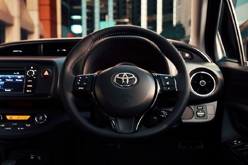 Toyota Yaris Steering Wheel Toyota Yaris Steering Wheel