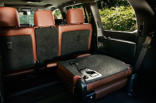 Folding Seats of Toyota Land Cruiser 200 Folding Seats of Toyota Land Cruiser 200