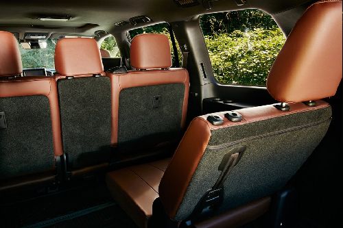 Land Cruiser 200 Rear Seat Head rest Land Cruiser 200 Rear Seat Head rest