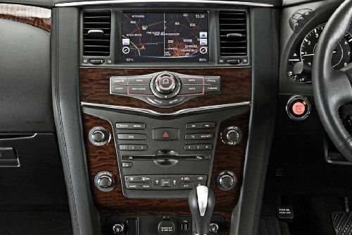 Front AC Controls of Nissan Patrol