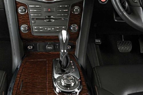 Nissan Patrol Gear Shifter