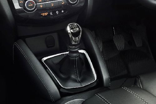 Nissan Qashqai Gear Shifter