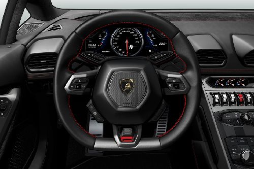 Dashboard View of Huracan
