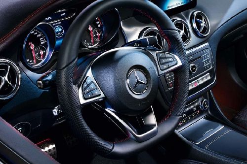 Mercedes Benz CLA Shooting Brake Steering Wheel Mercedes Benz CLA Shooting Brake Steering Wheel