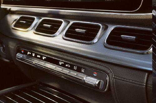 Front AC Controls of Mercedes Benz GLE SUV