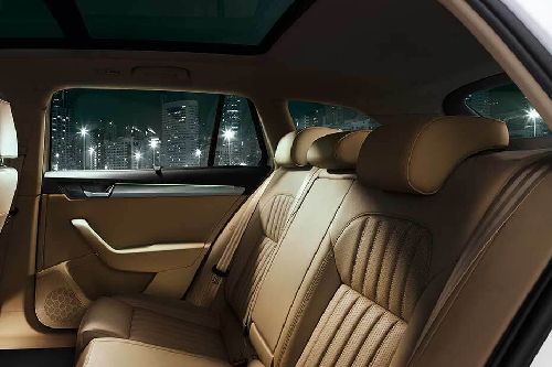 Skoda Superb Sedan Rear Seats Skoda Superb Sedan Rear Seats