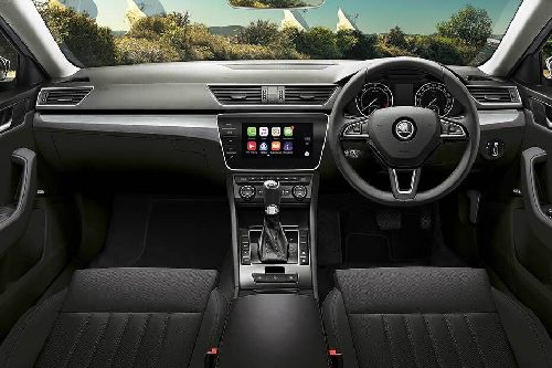 Dashboard View of Superb Wagon Dashboard View of Superb Wagon