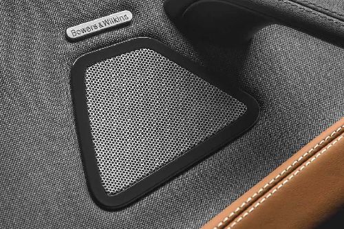 Speakers View of Maserati Ghibli Speakers View of Maserati Ghibli