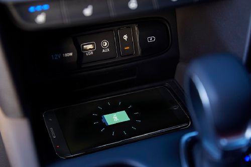 Power Accessories Outlet View of Hyundai Santa Fe Power Accessories Outlet View of Hyundai Santa Fe