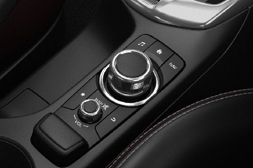 Center Controls of Mazda 2 Hatch Center Controls of Mazda 2 Hatch