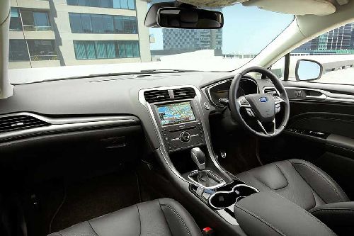 Dashboard View of Mondeo Dashboard View of Mondeo